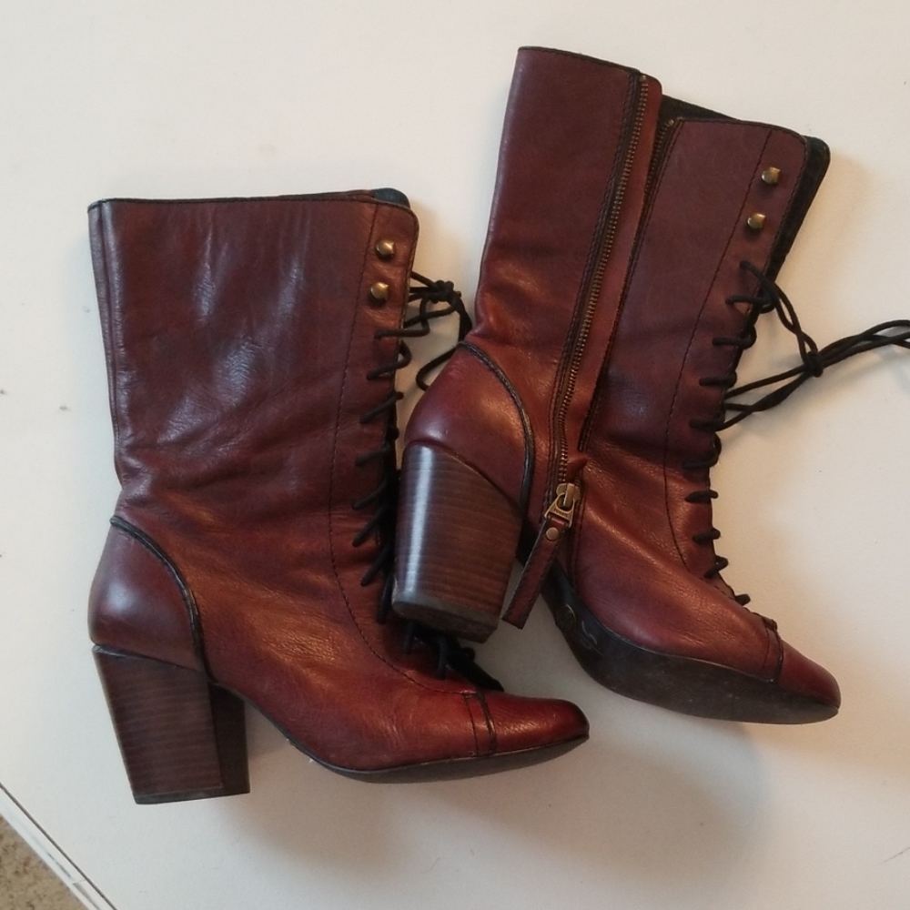 Fossil lace up leather boots